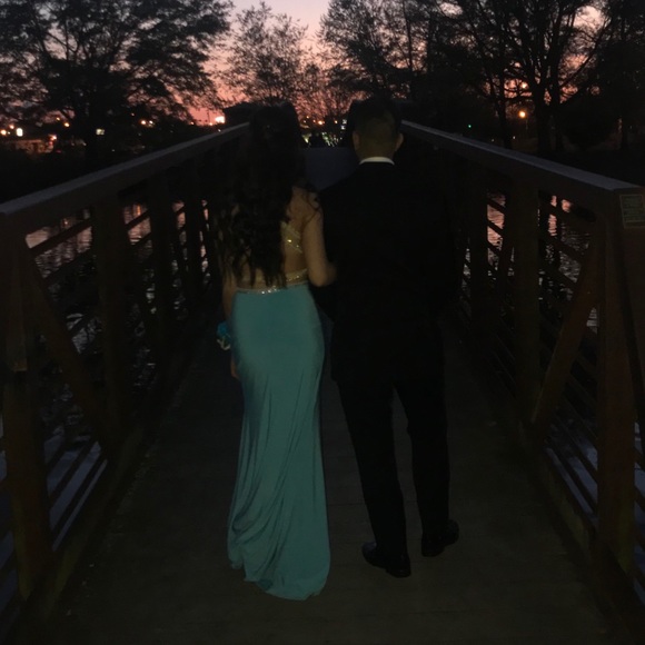 Baby Blue Blush Prom Dress   Size 2 (worn once) - Picture 7 of 8